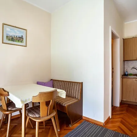 Apartment Hubertus 2 Merano